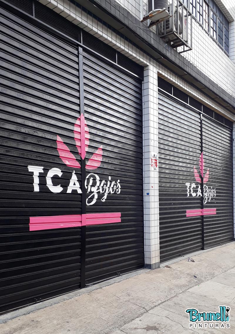 Pinturas de Logotipos em Portas de Aço